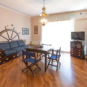 Apartment Comodo Signorile A Due Passi Dal Mare Con Posto Auto, Rapallo