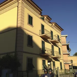 Apartament La Casa Di Aaron, Rapallo